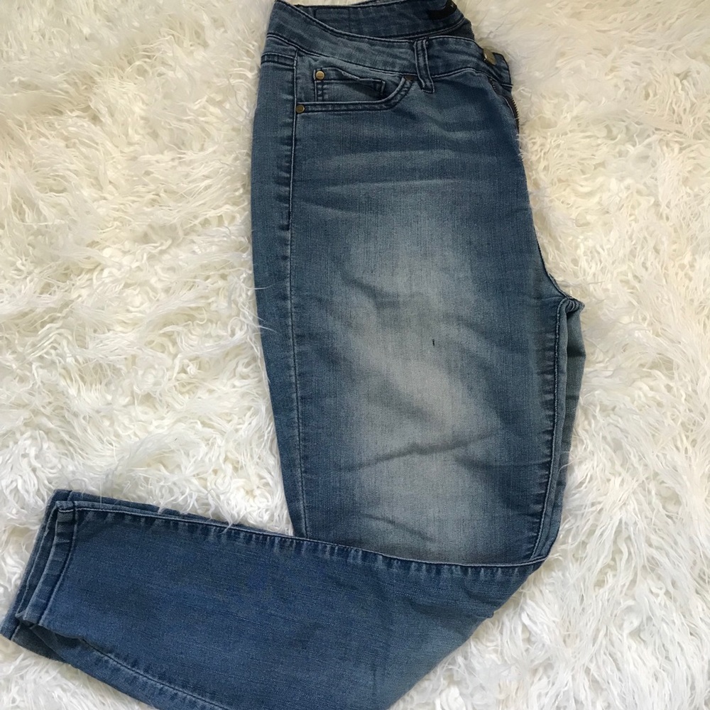 Harper boutique jeans!